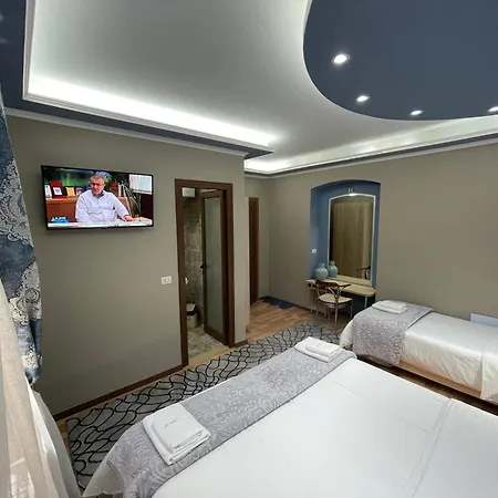 Hotel A